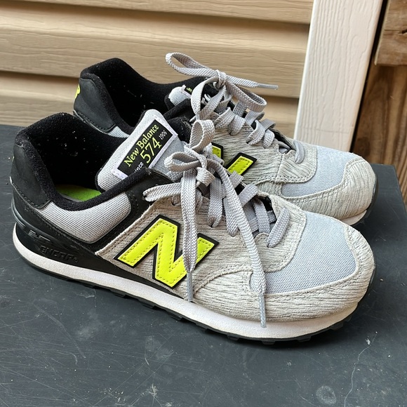 New Balance 574 Sneakers Men’s size 8 in great condition - Picture 3 of 9